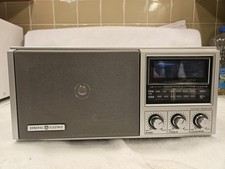 VINTAGE General Electric GE MCM AM FM Clock Radio Model 7-4691A Tested Nice