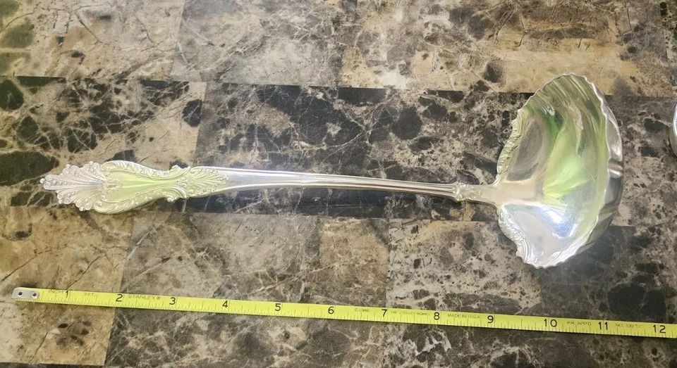 🤪ROGERS & HAMILTON ANTIQUE 1896! RAPHAEL SILVERPLATED "10 1/2" SOUP LADLE🍲🔎👀 - Image 2 of 4