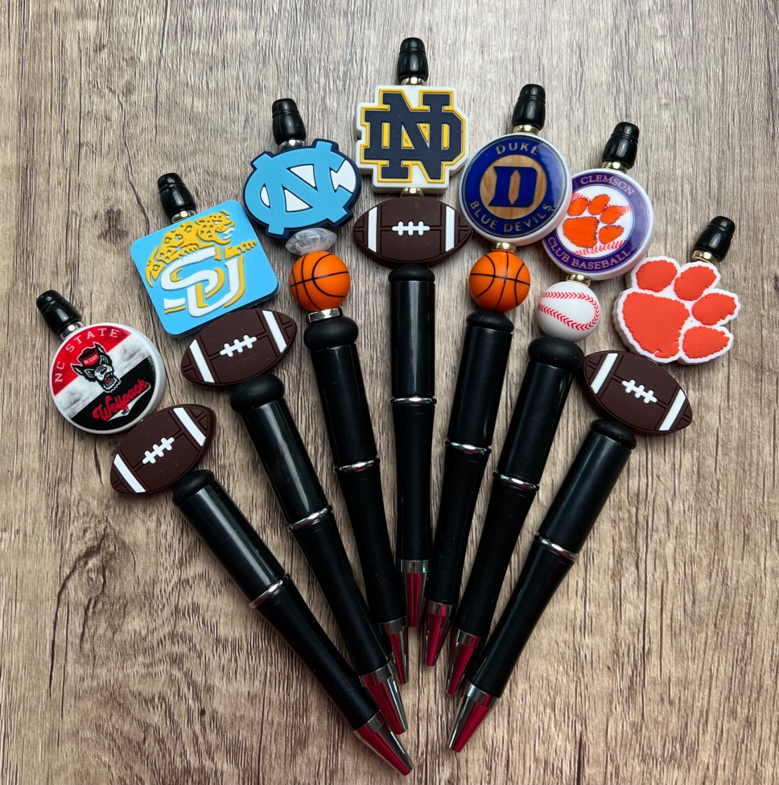 Handmade beaded pen. College football, basketball, Baseball. Gifts. Collect.