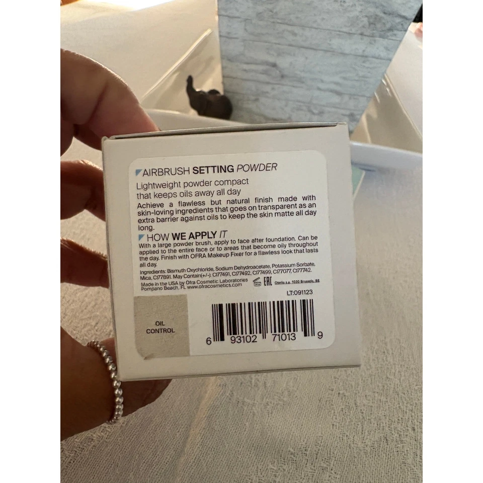 OFRA Loose Powder Airbrush Setting Powder Lot of 2 6g 2.1 oz - Image 3 of 4