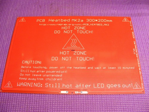 IMPRESORA 3D MK2A RECTANGULAR PCB FIBRA DE VIDRIO CAMA CALIENTE CAMA CALIENTE MK2A ROJA 12V 300x200MM EE. UU. - Imagen 4 de 10