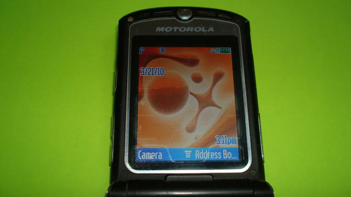 Motorola Barrage V860 Verizon Wireless Camera Flip Cell Phone BLK