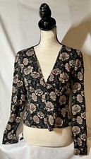 Nasty Gal Black Beige Button Rose Floral Blouse size 4 y2k 2000’s 2010’s chic