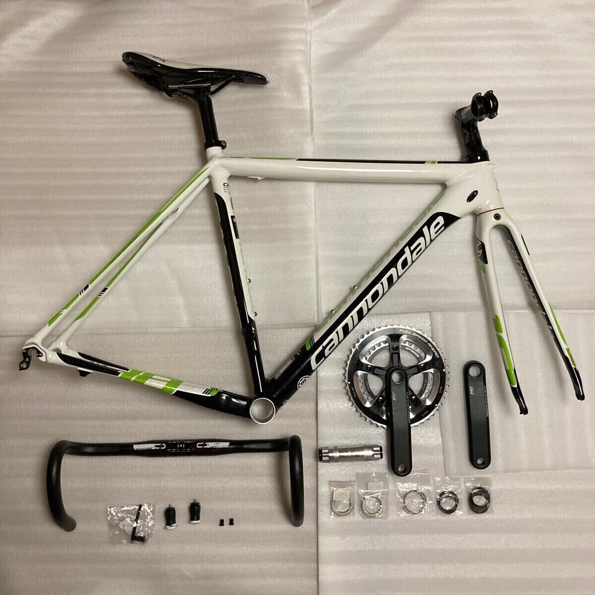 Cannondale CAAD10 Racing Edition Frameset 50 with BB and Cannondale CAAD10 Racing Edition Frameset 50 with BB and
