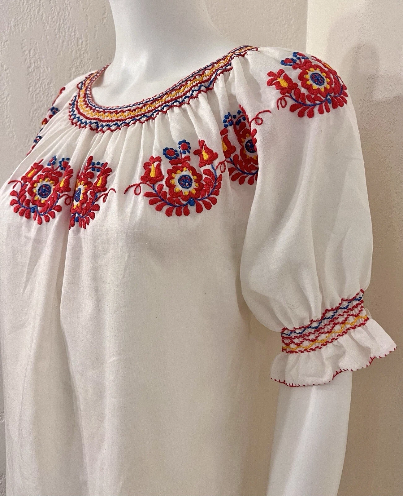 Vtg Matyo Mezokovesd Floral Embroidered Shirt Smock Hungarian Folk Top Size S/M?
Opens in a new wind