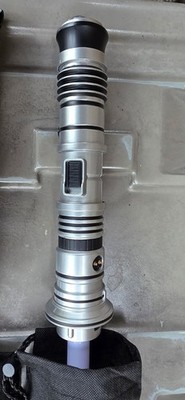Star Wars Galaxys Edge Savi's Workshop Lightsaber New V1 Retired Peace & Justice