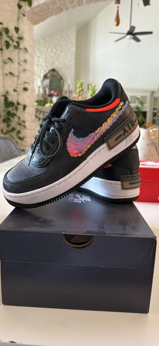 Preços baixos em Nike Air Force 1 SE Low Black W | eBay
