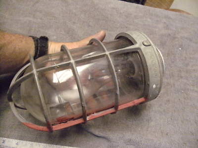 APPLETON Form 200 Explosion Proof Industrial Light Fixture