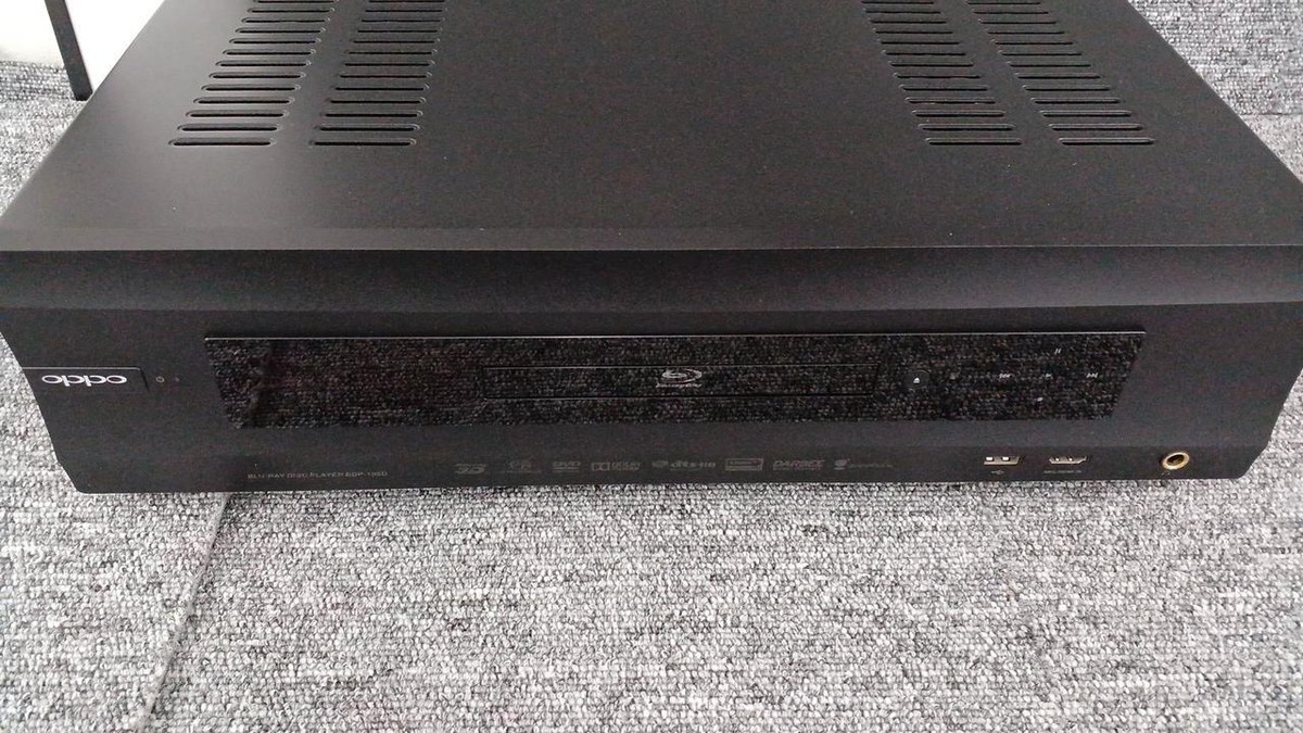 OPPO BDP-105D JP Blu-ray Disc Player Black w/ Remote Control OPPO BDP-105D JP Blu-ray Disc Player Black w/ Remote Control