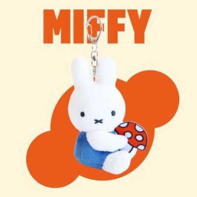 N.Flyingチャフングッズ MYAM DOLL KEYRING(白) N.Flyingチャフングッズ MYAM DOLL KEYRING(白)