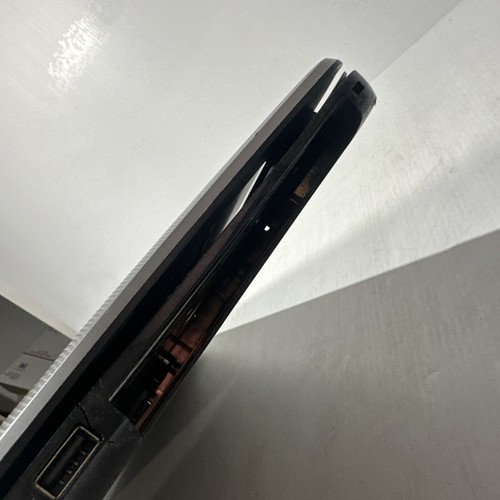 Hp Notebook 17" Laptop i3-6100u 8gb Ram No Drives No Battery Boots Bios - Picture 8 of 11