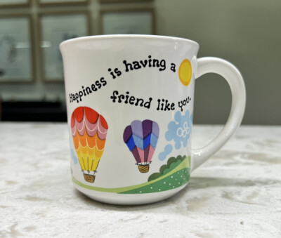 1980s Roberta Mug Hot Air Balloons Happiness Is Having A Friend Like you.