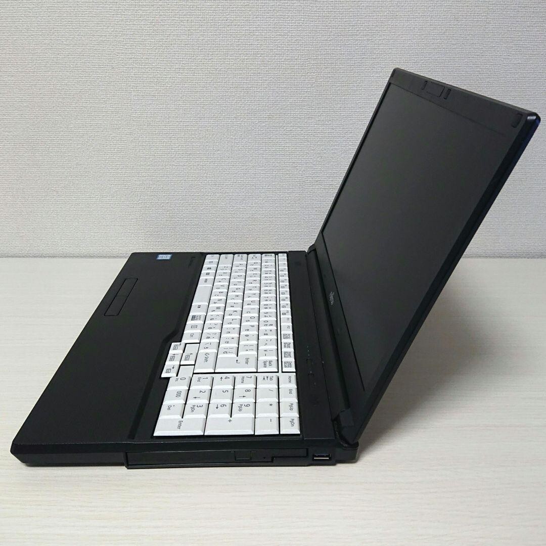 #735 富士通 Lifebook A577 i5-7300U 8GB 256 Fujitsu Lifebook A577/S | i5-7300U | 256GB SSD | 8GB RAM
