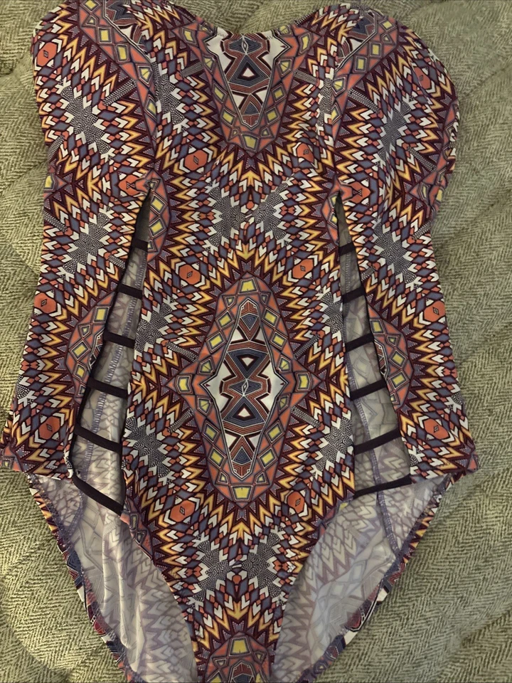 Nuevo con etiquetas Traje de baño Jessica Simpson Cut Out Peek A Boo de una pieza sin tirantes sin correa XL Foto 3 de 4