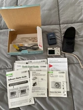 Canon PowerShot Digital ELPH SD400 5.0MP Digital Camera W/Batt, Charger - Nice!