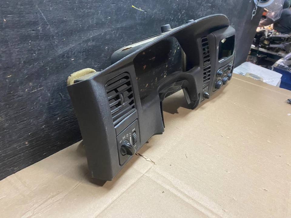 2001 - 2004 Dodge Durango velocímetro controle climático moldura acabamento OEM U0042 DG - Imagem 3 de 4