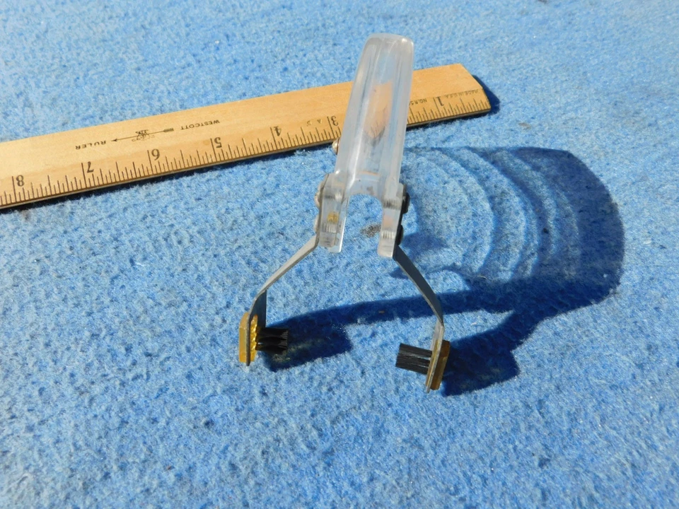 Seeburg M100B M100BL M100C HF100G HF100R 100J зачисточная пластина в сборе полная - Изображение 2 из 3