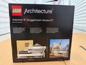 Retired LEGO ARCHITECTURE: Solomon R. Guggenheim Museum (21035) MINT NISB