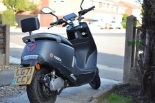 Yadea G5 Electric 50cc Moped
