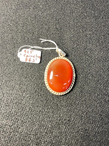 Elegant 925 Carnelian Pendant - Timeless Beauty