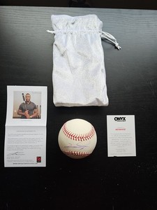 Victor Robles Autographed Baseball Onyx Authenticated 