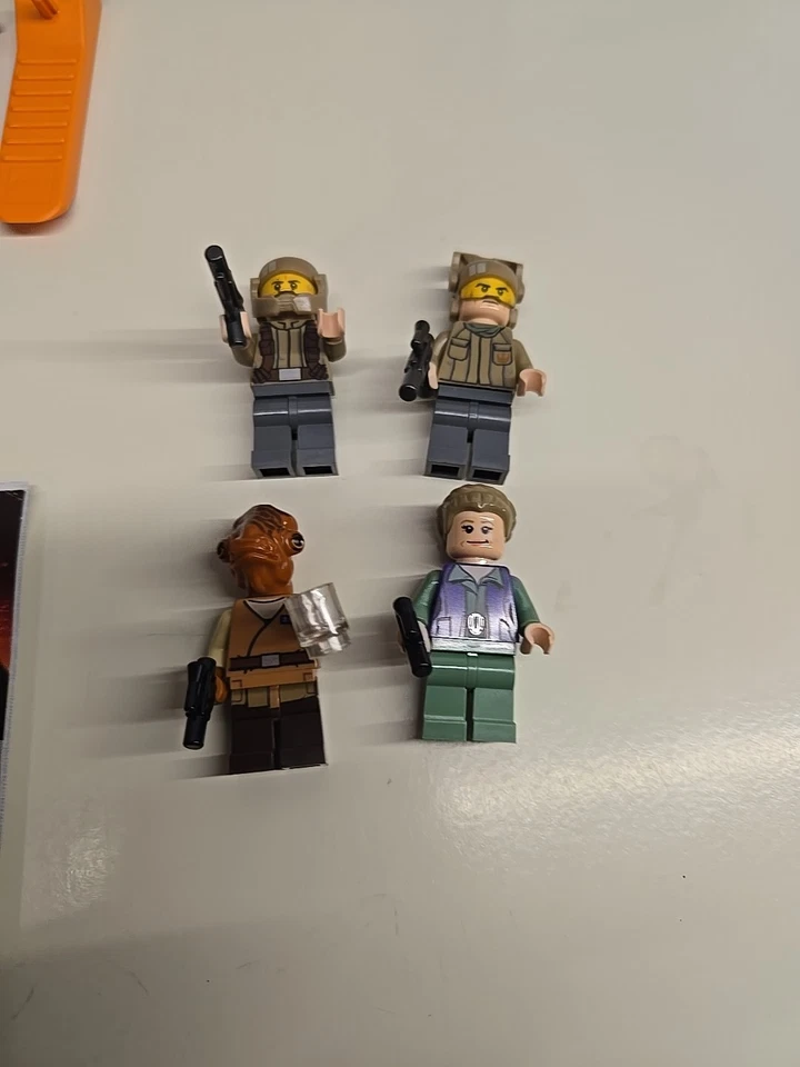 LEGO Star Wars Resistance Troop Transporter 75140 Caja Completa Mini Figuras Instrucciones Foto 3 de 4