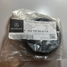 Genuine Mercedes-benz Axle Seals 022-997-98-47-64 Genuine Mercedes-benz Axle Seals 022-997-98-47-64