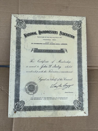 Vintage NATIONAL HAIRDRESSERS FEDERATION Tin Certificate Wall Sign E150
