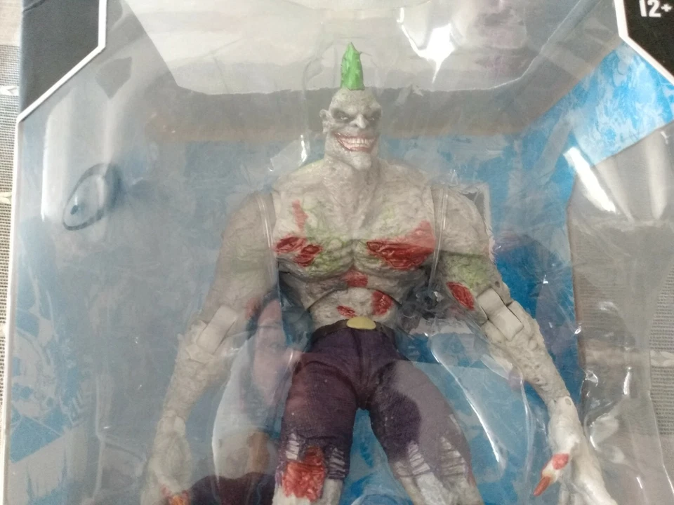 Figura The Joker Titan Batman Arkahm Asylum DC Multiverse 11" 2022 Foto 2 de 4
