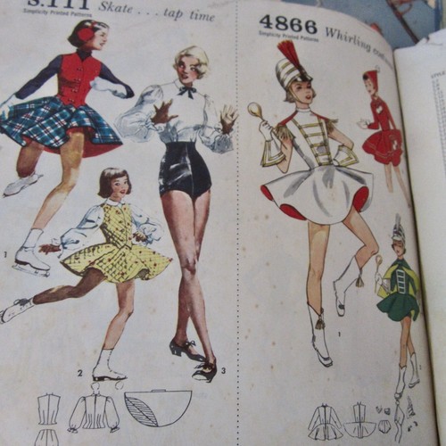 Vintage 1959 February Simplicity Sewing Pattern Catalog Store Counter Book Full - Picture 16 of 20
