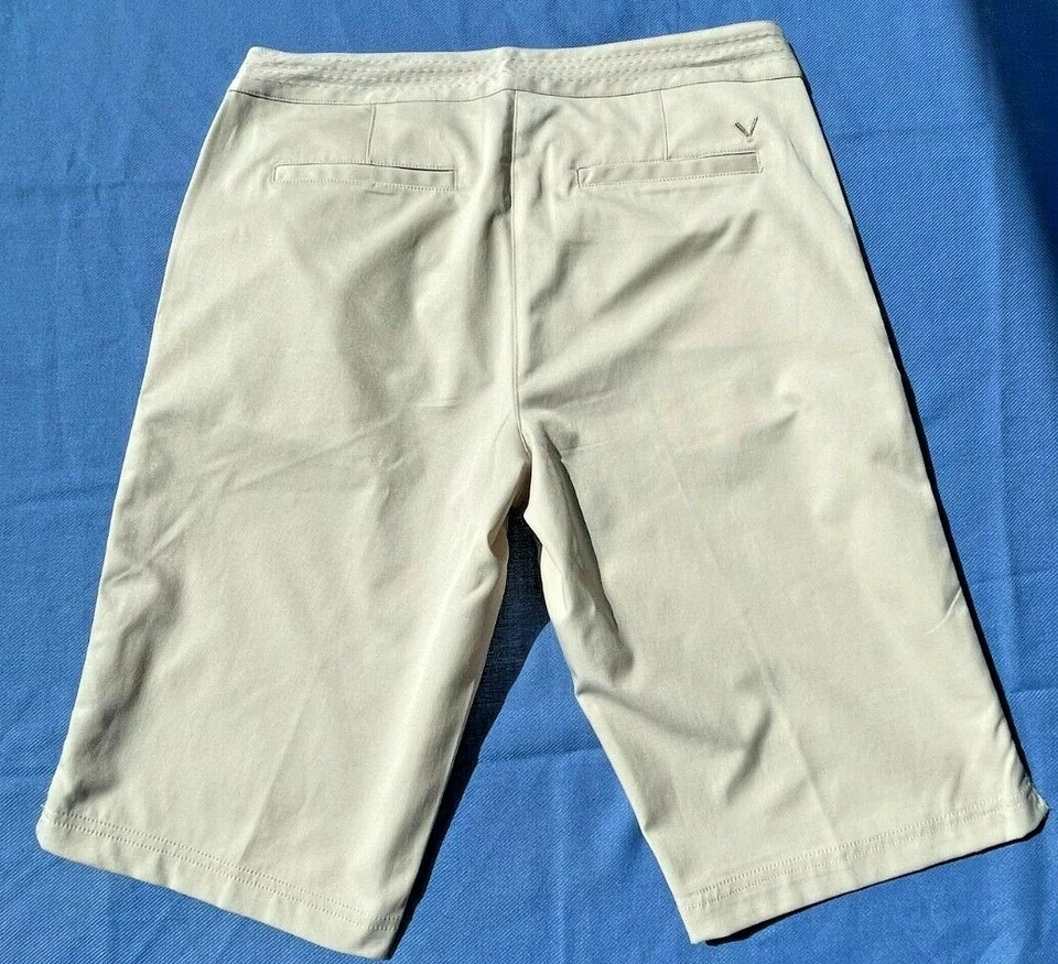 Bermuda de golfe Callaway feminina tamanho 6 bege casual conforto 10" cintura 32" W - Imagem 2 de 4