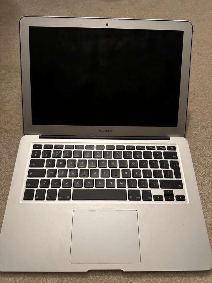 Apple MacBook Air 13" 2012 · i7 · 8GB · 256GB, photo 2 of 5