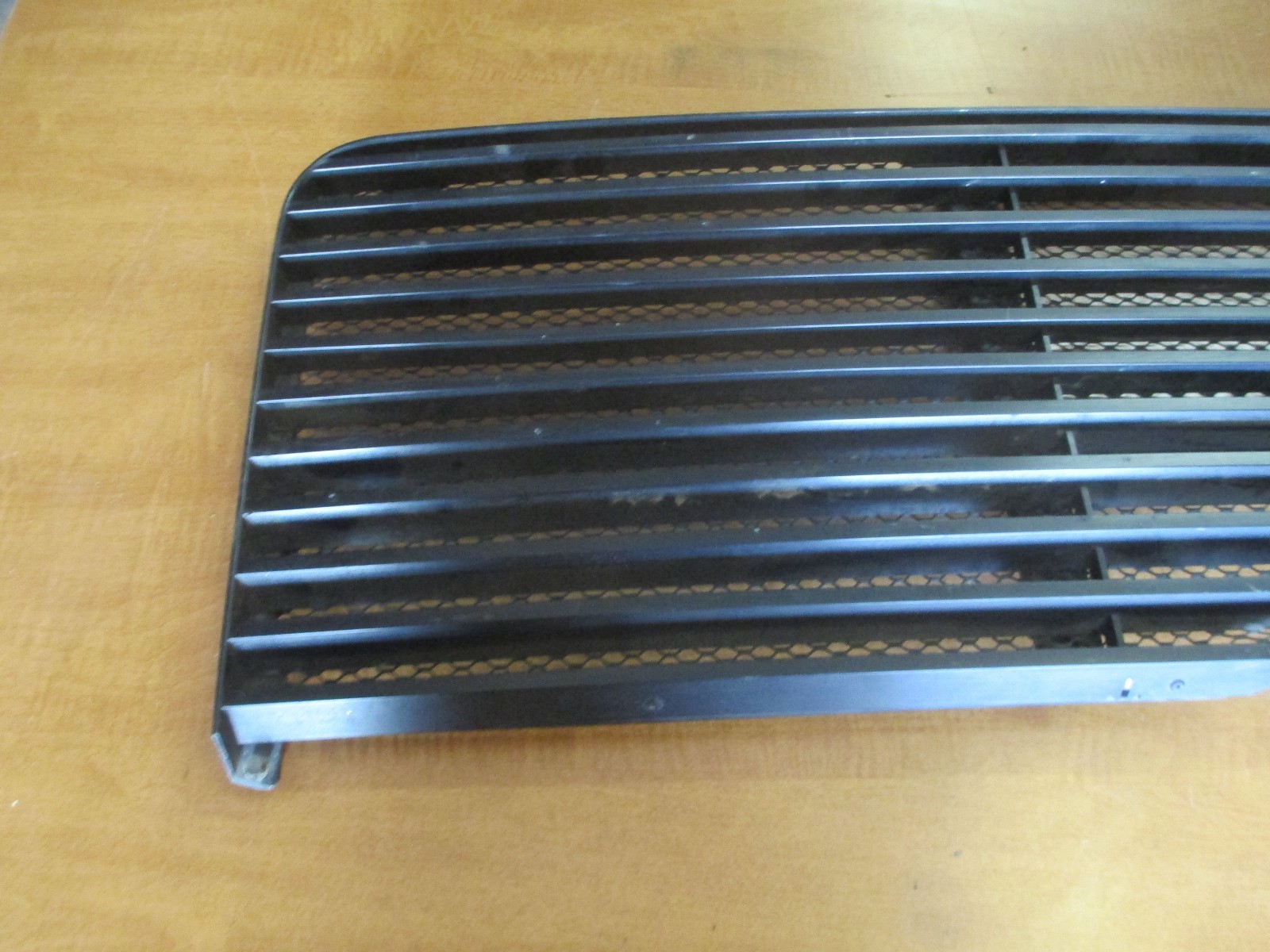 Ferrari Testarossa - Rear Engine Cover Grille # 61500500