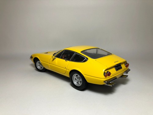 1/18 KOSHO Ferrari 365GTB/4 Daytona '69 (YELLOW) - Picture 15 of 23