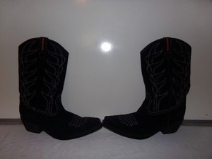 insulated western boots