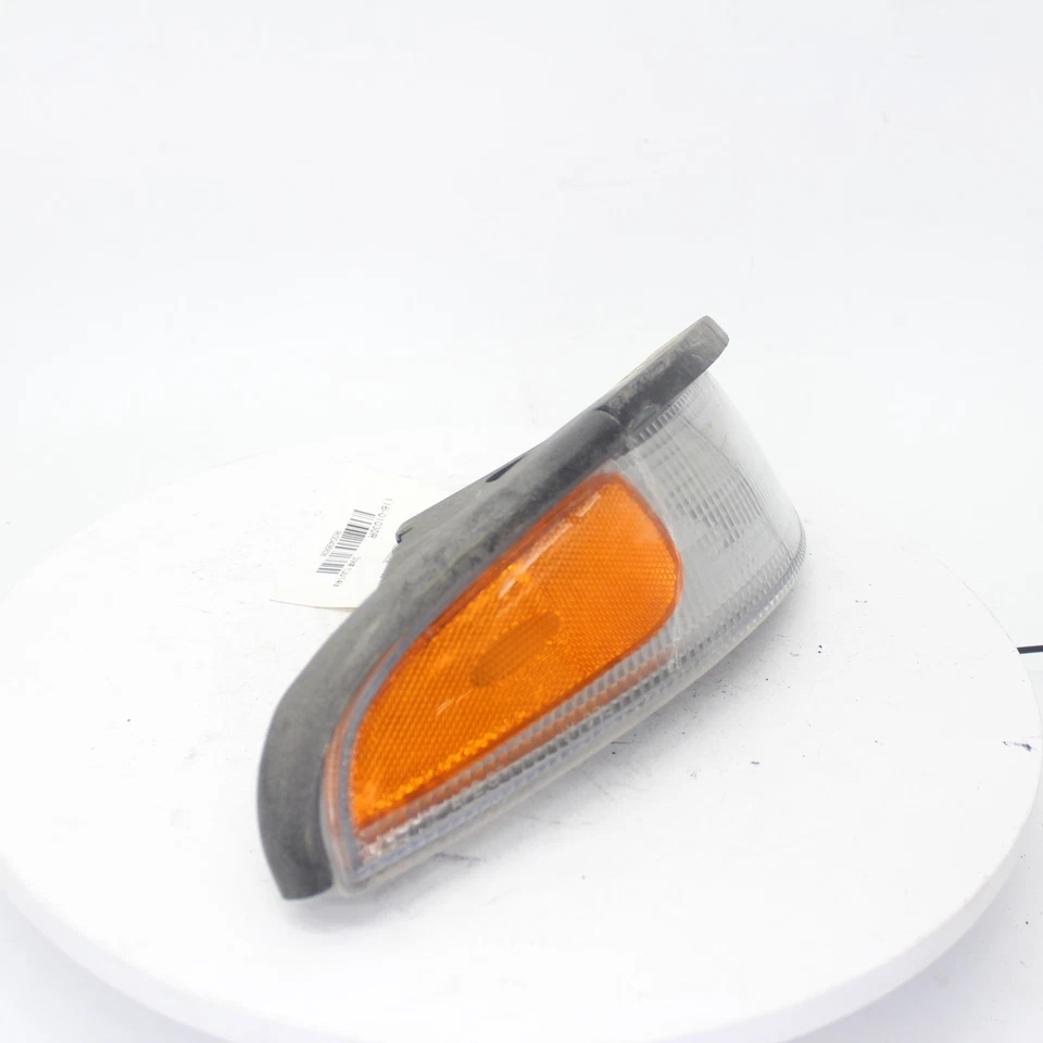 Chevrolet Corvette 2003 luz delantera derecha número de pieza - 116-01030R Foto 3 de 4