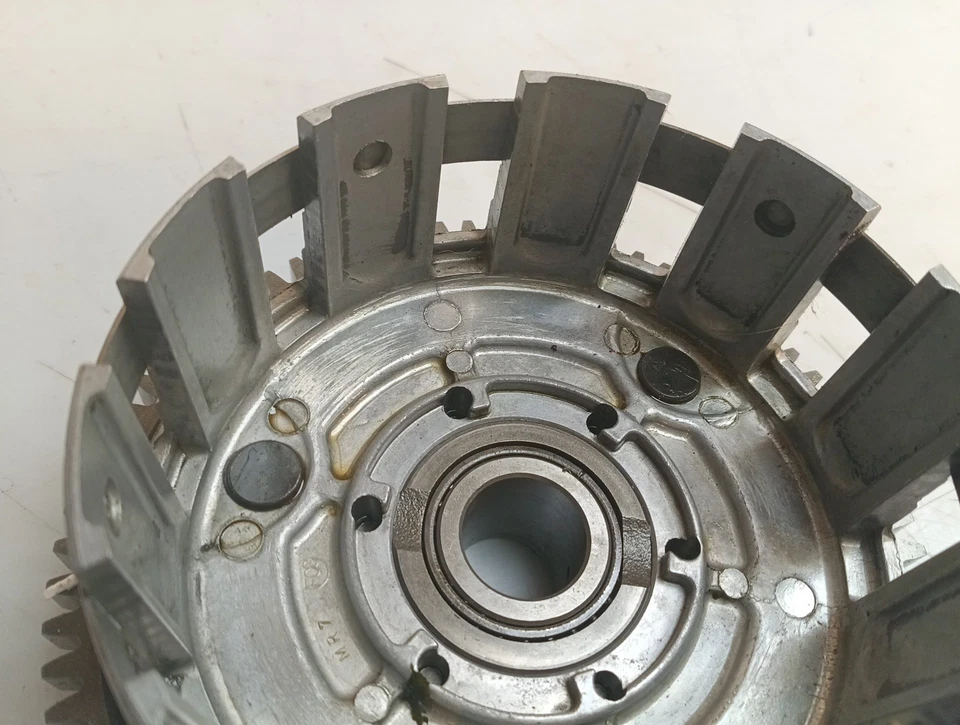 1999 Suzuki GSXR750 муфта корзина корпус GSXR 750 - Изображение 2 из 4