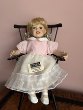 LINEA Bezaubernde Künstler Sitzende Porzellanpuppe Top Zustand #Vintage# Sammler