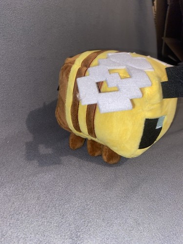 Minecraft Caves & Cliffs Bee Plush NWT 8” - Picture 3 of 11