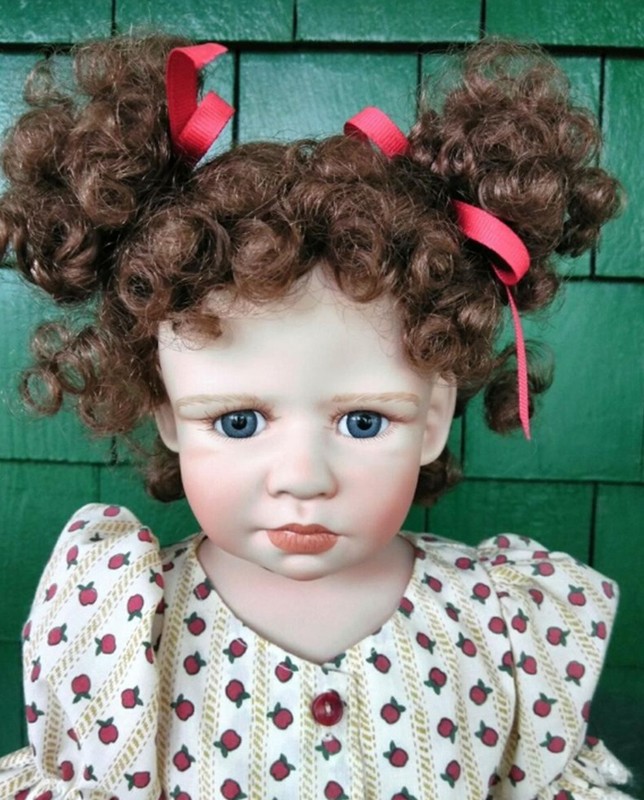 KAYE WIGGS 23 in CATHERINE TEDDY ARTISTS INTERNATIONAL DOLL 97 DOTY NOMINEE NEW