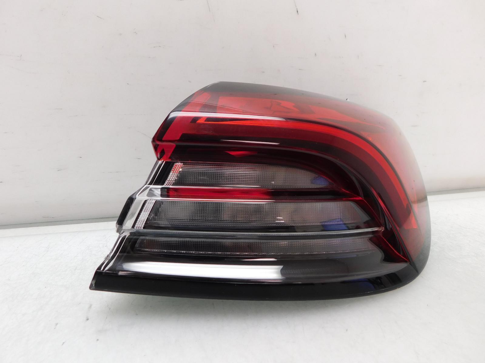 MASERATI QUATTROPORTE RIGHT TAIL LIGHT 20210204 OEM 21 22 2021 2022