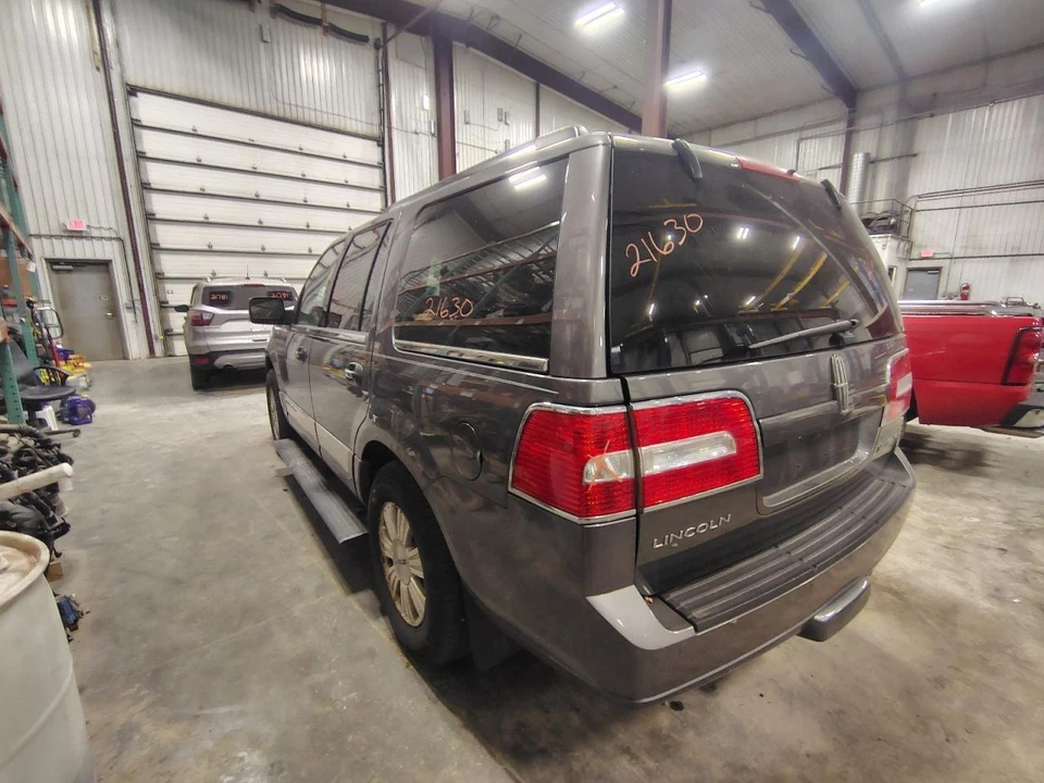 08 - 11 Estuche de transferencia LINCOLN NAVIGATOR E837090 Foto 3 de 4