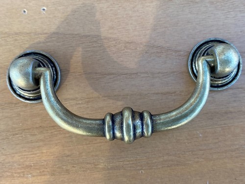 2 New Brass Bail Drop Drawer Pulls Cabinet Furn. Hardware - 第 1/7 張圖片
