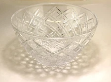 Tiffany & Co Diamond Cut Crystal Glass Bowl 10” Textured Surface