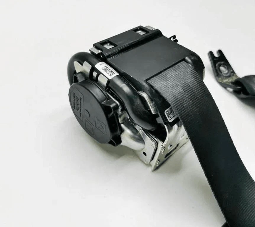 Volvo S90, V90 2018 Sicherheitsgurt hinten 630953700C - Изображение 2 из 4