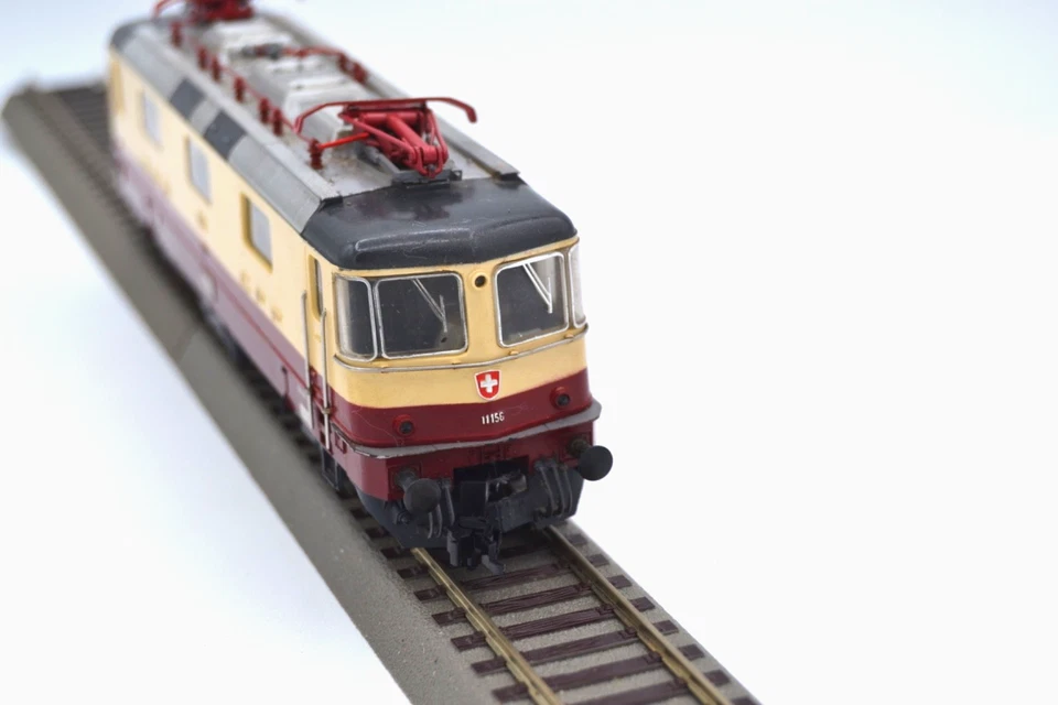 FLEISCHMANN 4341  LOCOMOTIVE ELECTRIQUE Re 4/4 1156 LIVREE TEE CFF SBB FFS HO - Photo 4/4