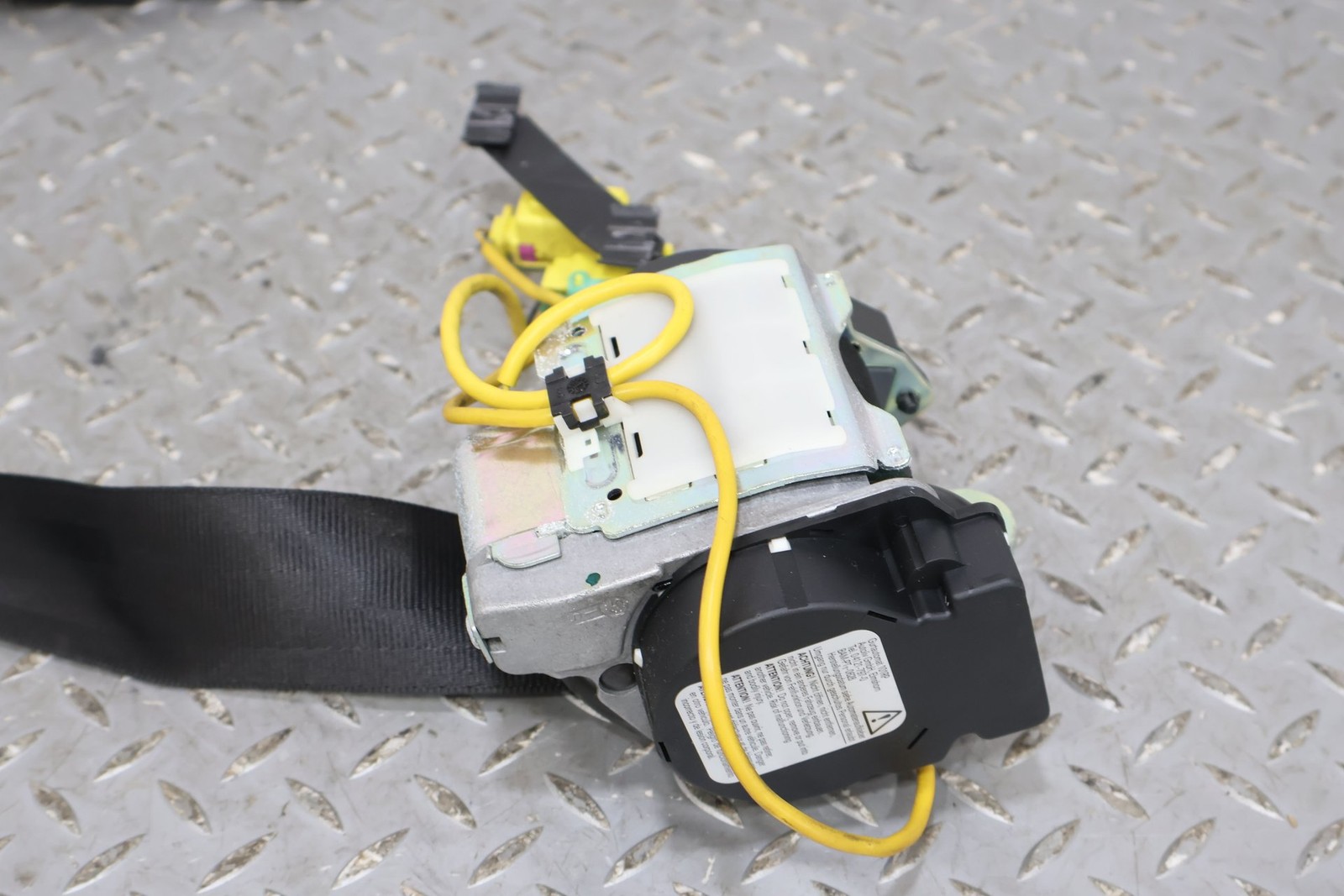 Bentley Flying Spur 2006-2012 Front Right Seat belt retractor Black