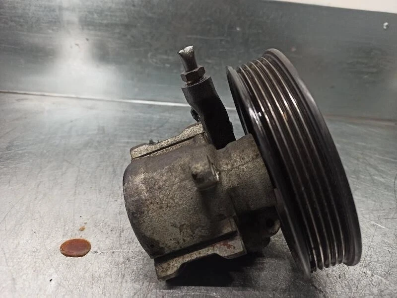 26071637 pompa servosterzo per DAEWOO LEGANZA 2.0 CAT 1997 3629334 - Immagine 4 di 4