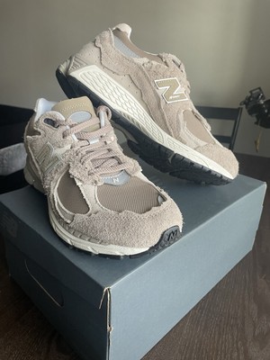 New Balance Men's 2002RProtection Pack Driftwood BrownSuede Size 8.5 M2002RDL