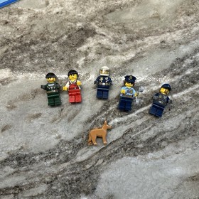 LEGO CITY: Bulldozer Break-in (60140)